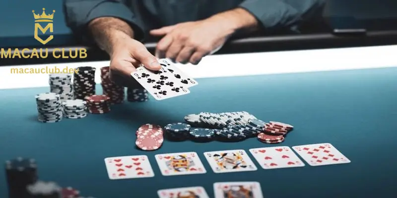 Tuỳ vào trường hợp thực tế để người chơi áp dụng linh hoạt chiến thuật chơi tiến lên